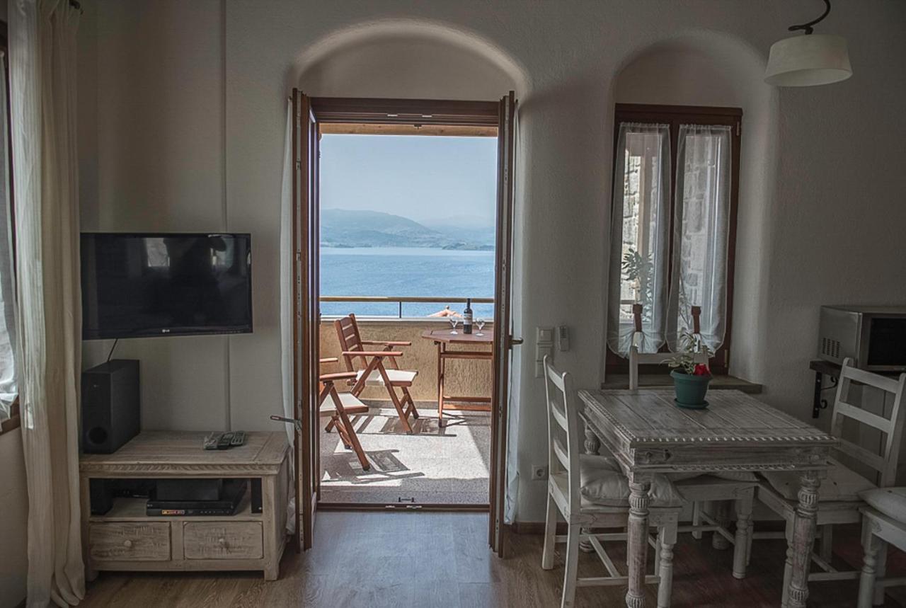 Grand View Rhea Villa Митимна Екстериор снимка